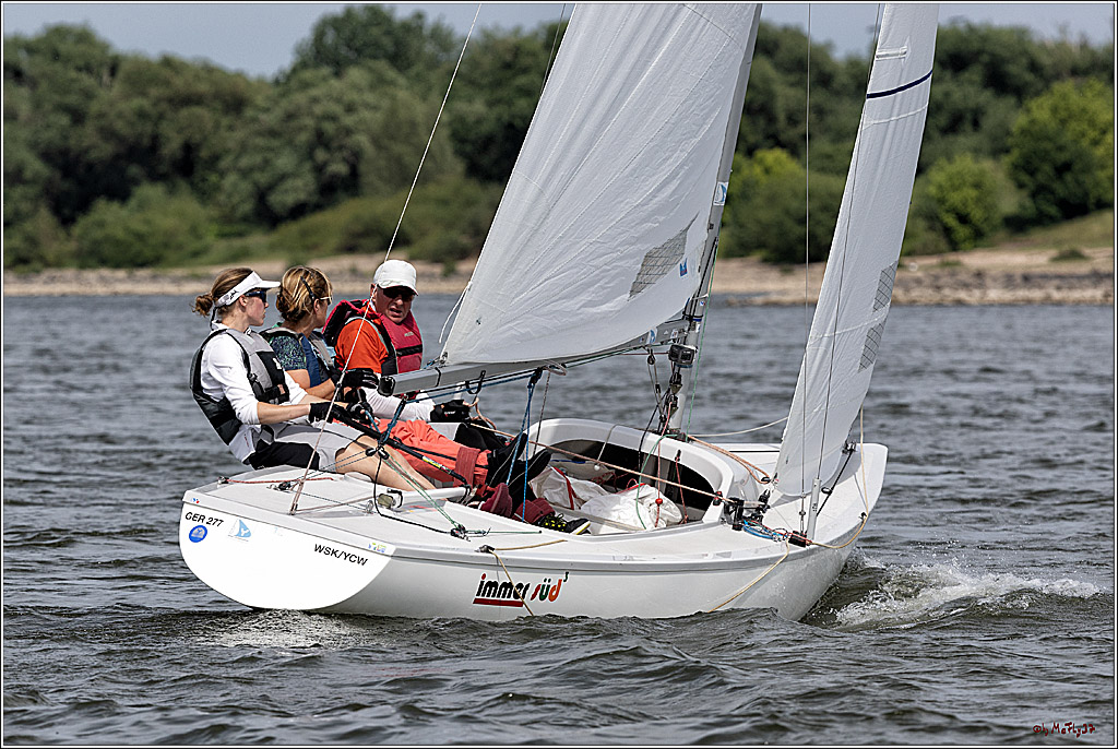 100 Jahre Rheinwoche 2022 - 2. Wettfahrt  Hitdorf - Duesseldorf, 03.06.2022,
